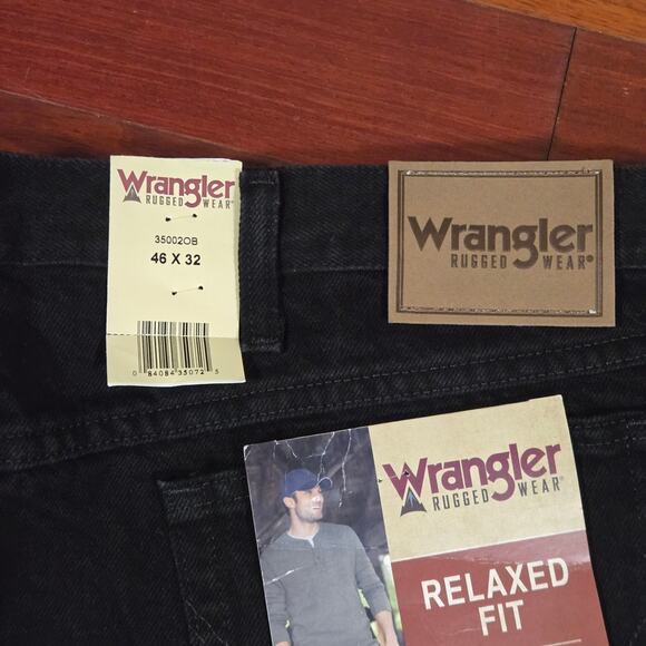 NWT Wrangler Rugged Weat Relaxed Fit Boot Cut Black Mens Jeans 46x32 - Picture 6 of 7